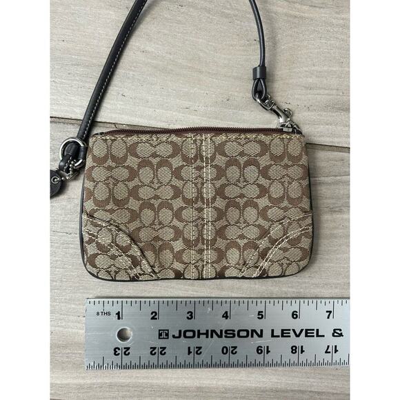 Coach Vintage Signature C Monogram Canvas Wristlet Leather Strap Y2K MF - Picture 4 of 5